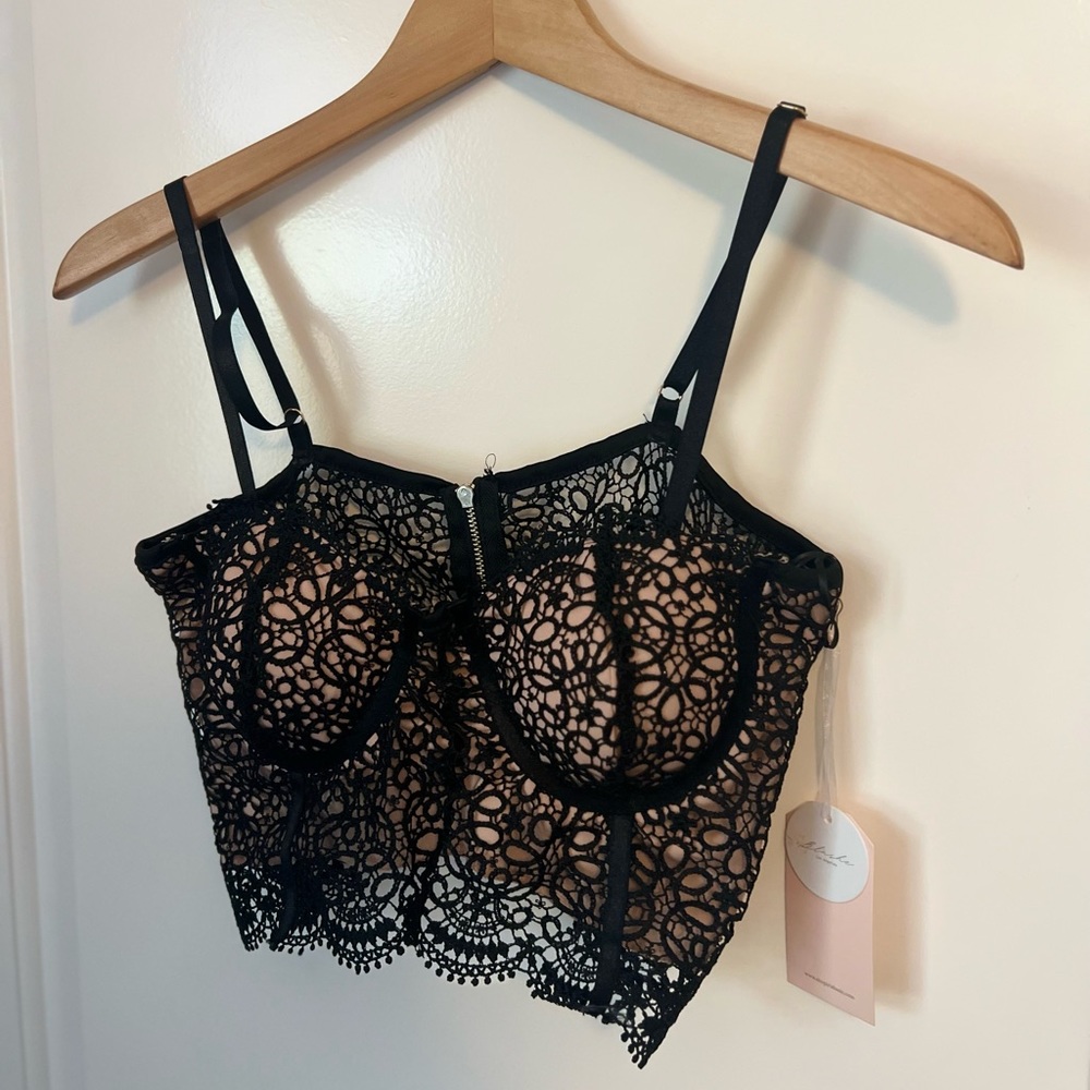 Lace Crop Top with zipper
